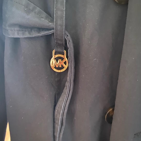 Michael Kors trench coat - Picture 2 of 3